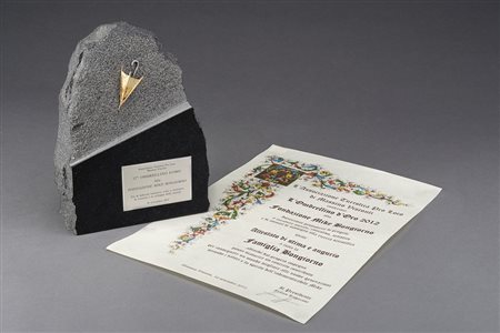 Premio in granito con ombrellino applicato in oro e argento -17ﾰ Ombrellino...