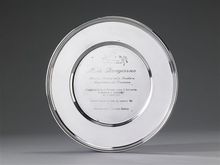 Piatto in argento con dedica a Mike Bongiorno, Associazione Culturale Kairos