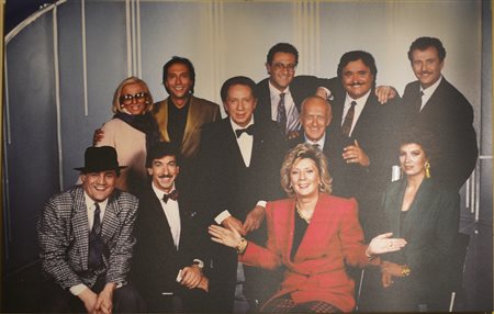 Mike con alcuni protagonisti delle trasmissioni di Canale 5 degli anni '80