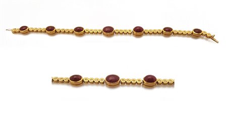 BRACCIALE BRACCIALE. In oro giallo 18 kt a maglie circolari incernierate...