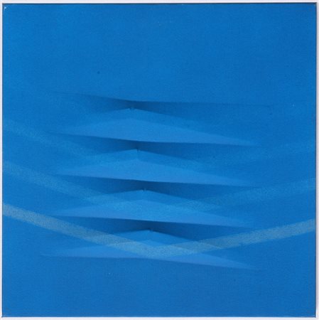 AGOSTINO BONALUMI Vimercate 1935 Blu, 1979 Pittura su tela estroflessa cm 50...