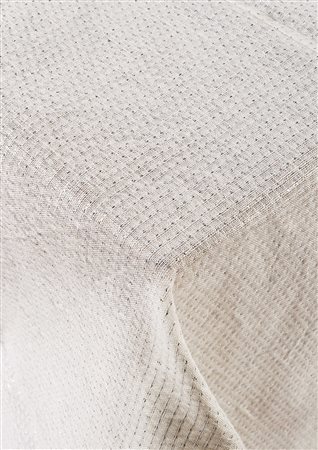 Sotto-tovaglia in lino con filo dorato tramato (cm 580x300) Table cover