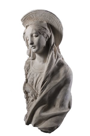 "La Vergine" frammento in gesso. Inizio secolo XIX (cm 65x27) (mancanze) La...