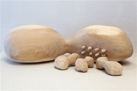 Sala Alex Mother's milk Scultura in legno di cedro, cm. 15x80x30