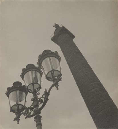 Man Ray (1890-1976) Place Vendome1926/1927stampa ai sali d'argento,...