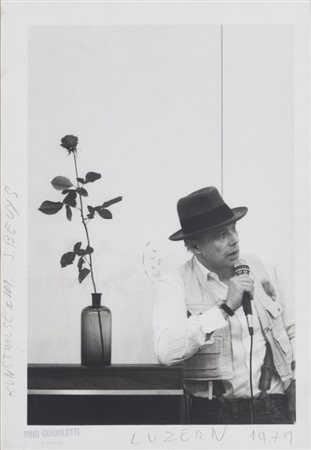 GUIDOLOTTI PINO (1947-) Joseph Beuys-Kunstmuseum Luzern1979stampa ai sali...