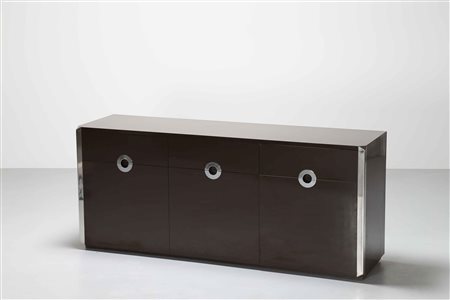 RIZZO WILLY (1928 - 2013) Per Mario Sabot. Credenza in laminato nero e cromo....