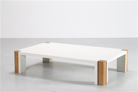 BABETTO GIAMPAOLO (n. 1947) Tavolo. 1980. Legno multistrato laminato. Cm...