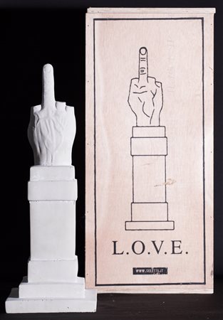 MAURIZIO CATTELAN (1960)L.O.V.E. 2015 Scultura in cementoCm 40x18x18 entro...