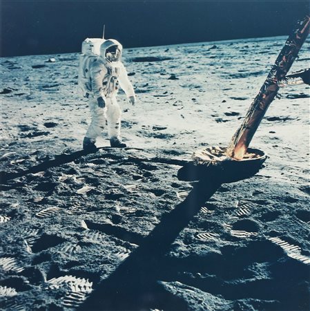 NASA Apollo 11, allunaggio 20-24 Luglio 1969. 1969. Stampa C - print. Cm...