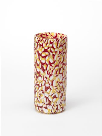 Ermanno Toso (1903 - 1973) - Vaso cilindrico in vetro a murrine rosse,...