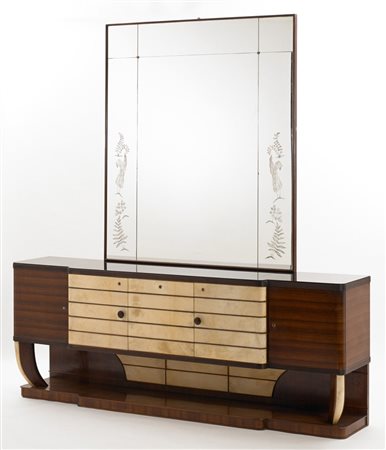 Credenza con grande specchiera di gusto déco lastronata in legno di...