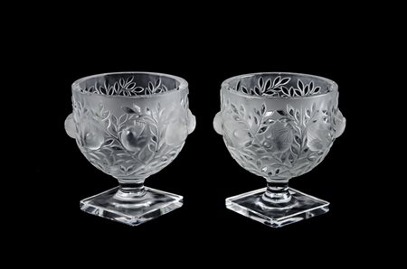 COPPIA COPPETTE in cristallo Lalique con colombe a rilievo. XX secolo Misure:...