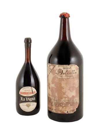 DUE BOTTIGLIONI di vino rosso "dolcetto dei mazzoni da 12 Lt del 1974" e...