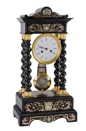 OROLOGIO Carlo X a tempietto in palissandro con guarniture in ottone dorato e...