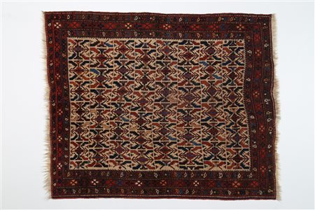 AFCHAR Tappeto orientale. Persia del Sud. Lana e cotone. Cm 141,00 x 170,00....