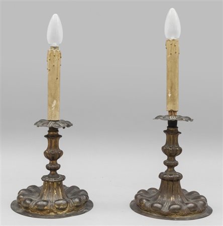 Coppia di candelieri Luigi XIV in rame dorato, Venezia sec.XVIIh.cm.21