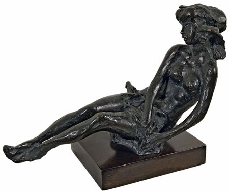 MURER AUGUSTO Falcade 1922 - Padova 1985 Figura distesa 1981 scultura in...