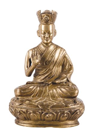 Figura di Lama in bronzo seduto su una base decorata con fiori di Loto, Tibet...