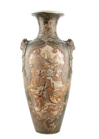 Vaso in porcellana Satsuma, Giappione XIX Secolo Decorato con figure...