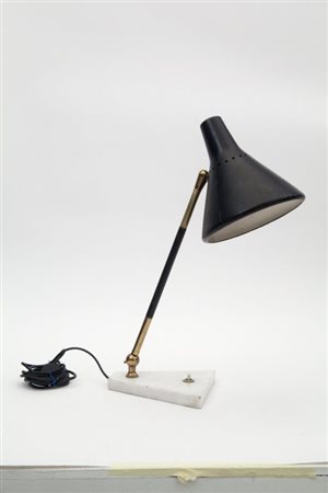 STILUX Una lampada da tavolo, anni '60. Marmo, ottone lucido e verniciato,...