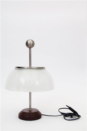 SERGIO MAZZAUna lampada da tavolo "Alfa" per ARTEMIDE, 1960. Legno di...