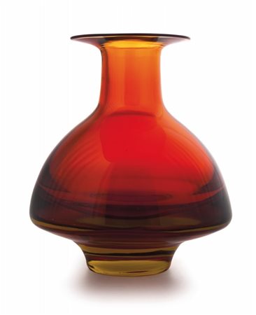 SEGUSO Un vaso in vetro sommerso, modello 13992, 1968. Altezza cm 25. A...