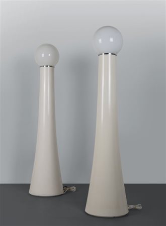 ANNIG SARIAN Una coppia di lampade da terra modello "4059" per KARTELL, 1970....