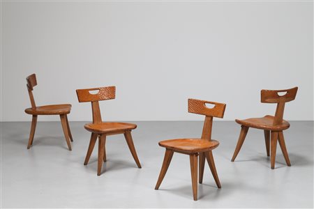 RAMPONI GIORGIO Quattro sedie in legno di pino rosso e teak , 1950. Pino...