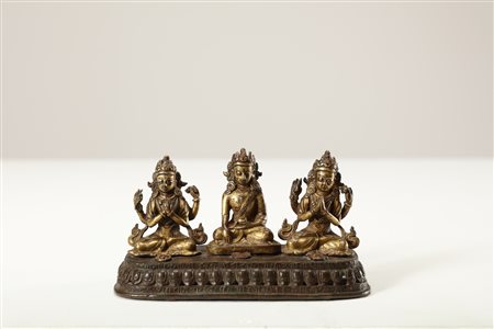 Arte Himalayana Trittico in bronzo con tracce di doratura Nepal, XVIII - XIX...