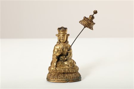 Arte Himalayana Statua in bronzo dorato raffigurante il maestro Padmasambhava...
