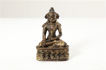 Arte Himalayana Statua in lega di rame raffigurante Ratnasambhava Tibet, XV...