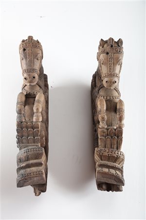 Arte Indiana Coppia di cavalli in legno intagliato India Meridionale, XVIII -...