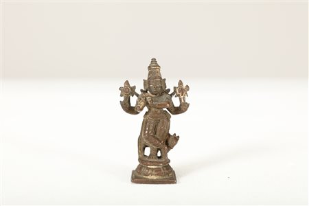 Arte Indiana Piccola statua in bronzo a patina scura raffigurante Vishnu...