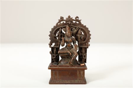 Arte Indiana Altare in bronzo raffigurante la dea Parvati India meridionale,...