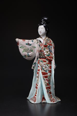 Arte Giapponese Geisha in porcellana policroma Giappone, periodo Meiji, XIX...