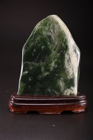 Arte Cinese Dreamstone in giada verde Cina, XIX secolo . -. Cm 14,00 x 17,00....