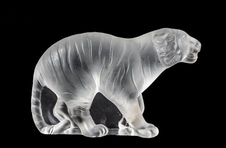 SCULTURA in cristallo Lalique raffigurante "tigre". XX secolo Misure: cm 22 x...