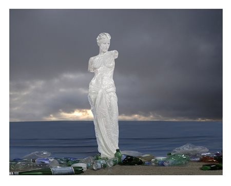 MICHELANGELO ARIZZI (Roma 1955) Venere di plastica, 2012 Stampa fine art su...