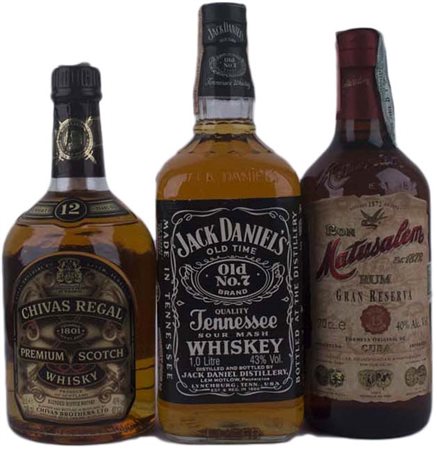 Spirits Selection Whisky & Rum ( Tot. 3 bt: 1 bt Whisky Chivas Regal, 1 bt...