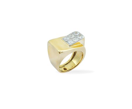 Anello in oro giallo e bianco 18kt e diamanti anni 40/50 peso 9,8 gr. taglio...