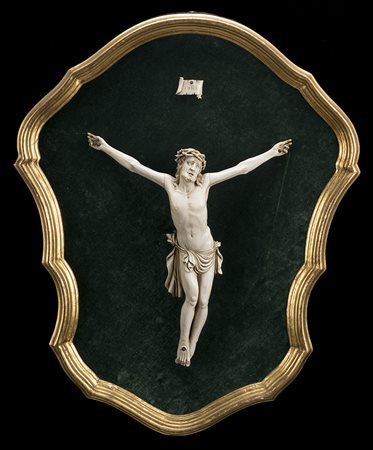 Scuola napoletana inizio sec. XIX "Cristo crocifisso" scultura in avorio (h....