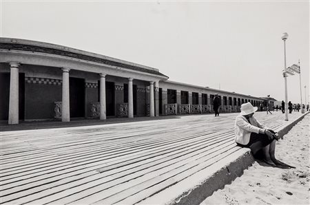 GIANNI BERENGO GARDIN (1930) Francia, 1974 Fotografia vintage in bianco e...