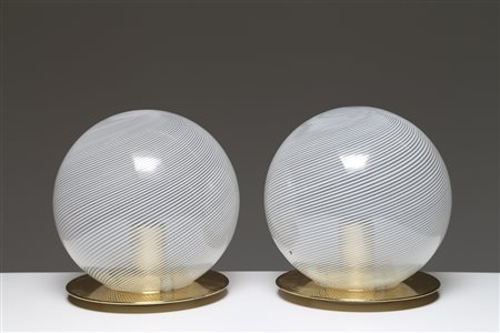 VENINI Coppia lampade da tavolo in ottone e vetro serie tessuto, anni 60. -....