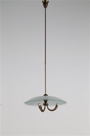 MANIFATTURA ITALIANA Lampada da soffitto in ottone e vetro, anni 50. -. Cm...