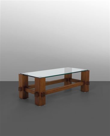 FONTANA ARTE Un tavolino modello A coffee table, "2461", anni '60. Legno di...