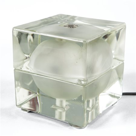 ALESSANDRO MENDINI una lampada da tavolo "Cubosfera" per FIDENZA VETRARIA,...