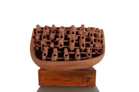 TINE' LINO (n. 1932) Senza titolo. . Terracotta. Cm 54,00 x 46,00. Base in...