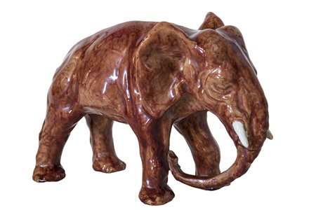 DOMENICO MASTROIANNI Elefante Ceramica dipinta, 17,5 x 28 x 11,5 cm Iniziale...