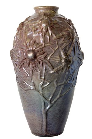 ENEA ANTONELLI Vaso con rosette in rilievo Ceramica dipinta e iridata, h 21...